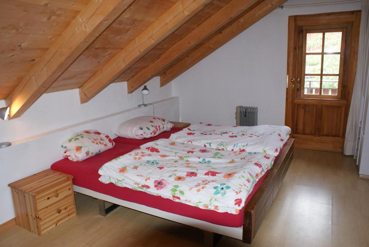 Rustikale Und Grosszuegige Ferienwohnung Kasperske Hory Ngoại thất bức ảnh